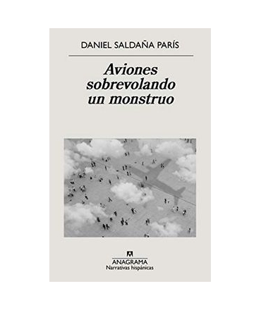 AVIONES SOBREVOLANDO UN MONSTRUO